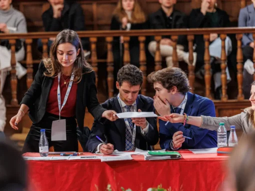Participación en competiciones nacionales e internacionales